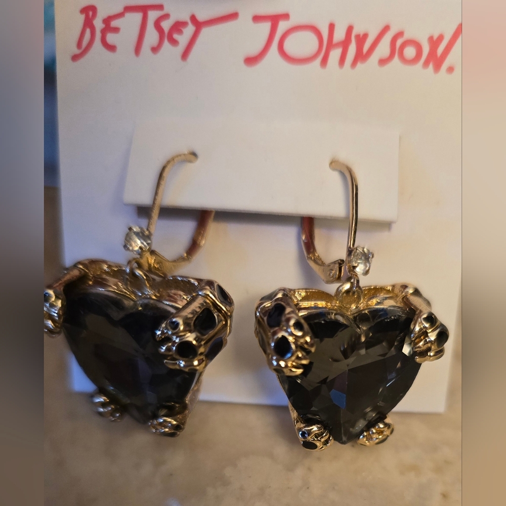 Betsey Johnson Leopard Heart Drop Earrings - Picture 6 of 7